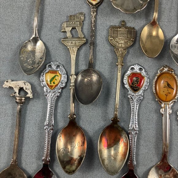 31 Vtg/Antique Collectible Souvenir Teaspoons Spoons Lot Commemorative Worldwide - Picture 4 of 10